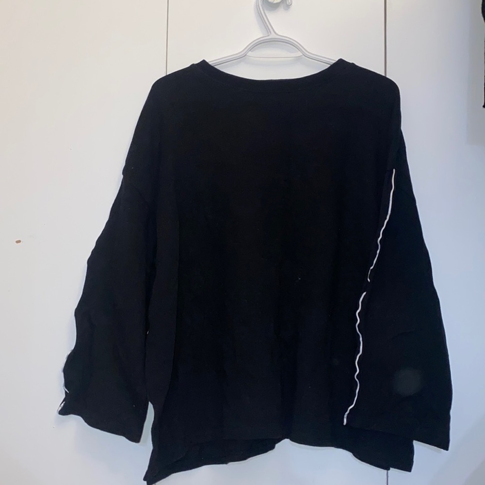 O+F Long sleeve black with white stripe sweater